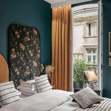 Dandy Hotel 4*