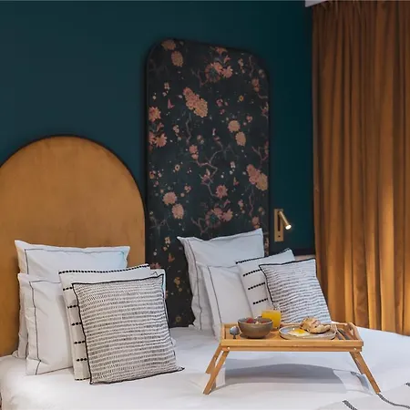 Dandy Hotel 4*